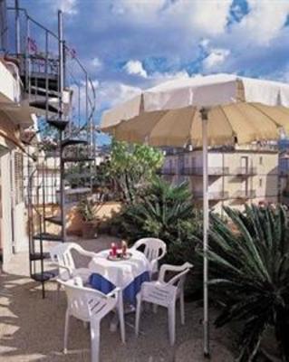 фото отеля Delfino Hotel Camerota