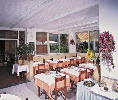 фото отеля Delfino Hotel Camerota
