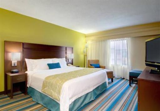 фото отеля Courtyard by Marriott Wilmington-Wrightsville Beach