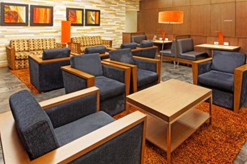 фото отеля Holiday Inn Express Bogota