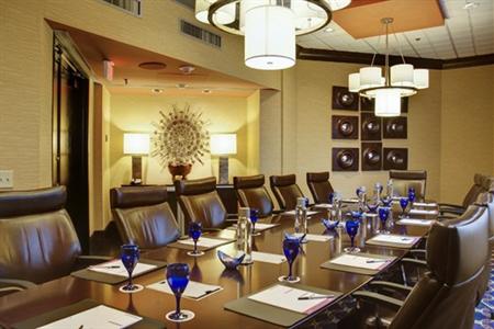 фото отеля Crowne Plaza Hotel Atlanta - Ravinia (Perimeter Center)