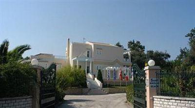 фото отеля St Nicholas Beach Apartments