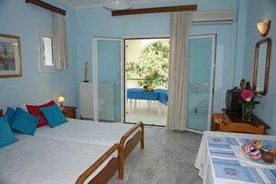 фото отеля St Nicholas Beach Apartments