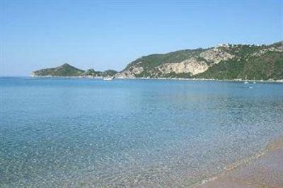 фото отеля St Nicholas Beach Apartments