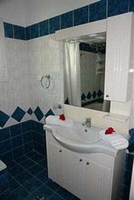 фото отеля St Nicholas Beach Apartments