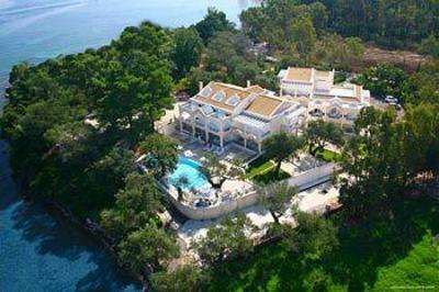 фото отеля St Nicholas Beach Apartments