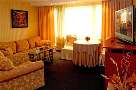 фото отеля Hotel Shumen