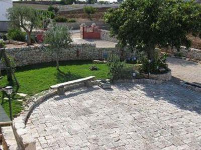 фото отеля Trulli il Castagno Hotel Martina Franca