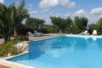 фото отеля Trulli il Castagno Hotel Martina Franca