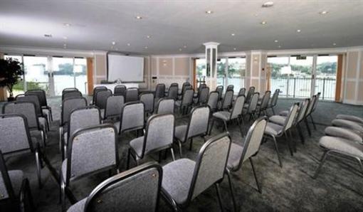 фото отеля Greenbank Hotel