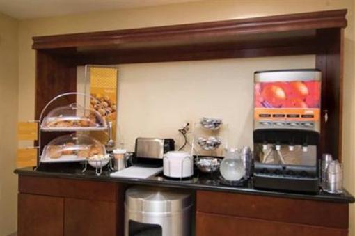 фото отеля Hampton Inn & Suites Baton Rouge/Port Allen