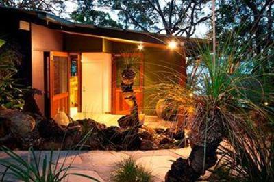 фото отеля Eumarella Shores Noosa Lake Retreat Weyba Downs