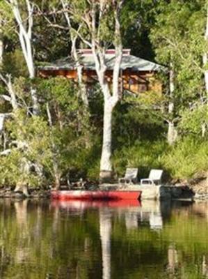 фото отеля Eumarella Shores Noosa Lake Retreat Weyba Downs