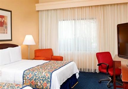 фото отеля Courtyard by Marriott Atlanta Alpharetta