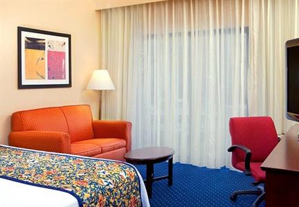 фото отеля Courtyard by Marriott Atlanta Alpharetta