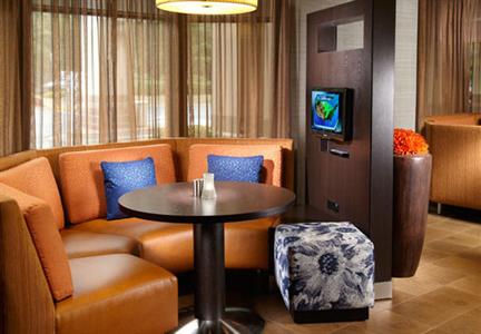 фото отеля Courtyard by Marriott Atlanta Alpharetta