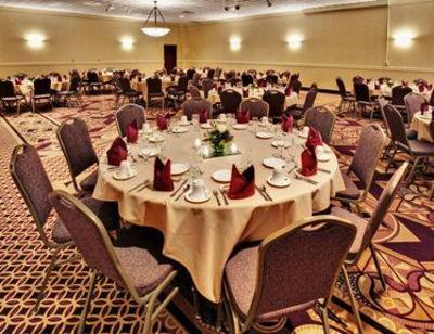 фото отеля Holiday Inn Grand Island-Midtown