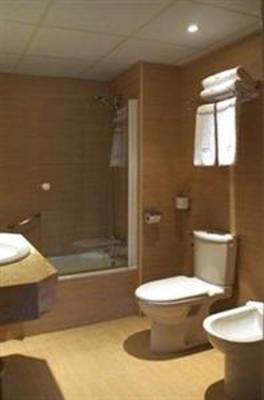 фото отеля Confortel Romareda