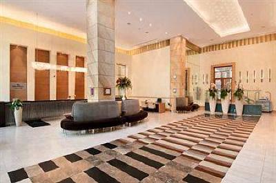 фото отеля Hilton Budapest WestEnd