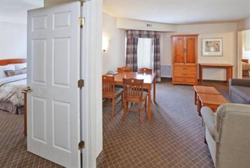 фото отеля Staybridge Suites Woodland Hills Tulsa