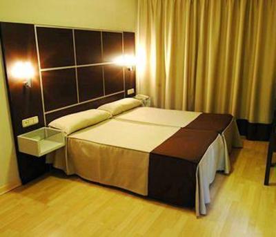фото отеля Hostal Los Girasoles