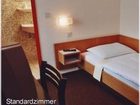 фото отеля Hotel Meran Hallenbad & Sauna Saarbrucken