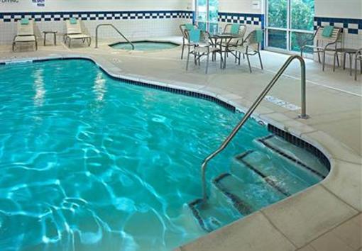 фото отеля Fairfield Inn & Suites Detroit Metro Airport Romulus