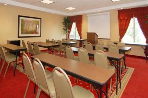 фото отеля Comfort Suites- Kings Island
