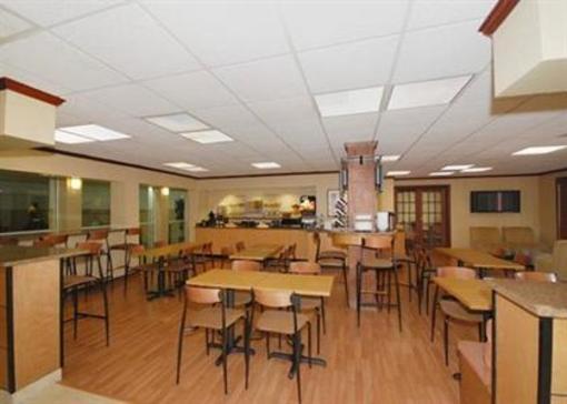 фото отеля Comfort Suites- Kings Island