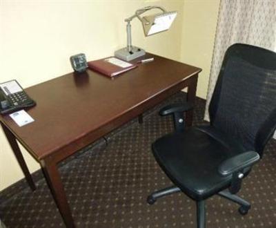 фото отеля Comfort Suites- Kings Island
