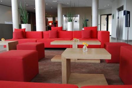фото отеля Holiday Inn Express Toulouse Airport