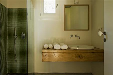 фото отеля Kamaroti Suites Hotel