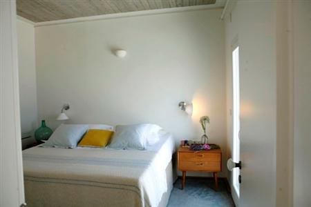 фото отеля Kamaroti Suites Hotel