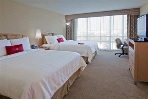 фото отеля Crowne Plaza Orlando Universal