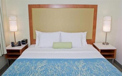 фото отеля SpringHill Suites Memphis East / Galleria