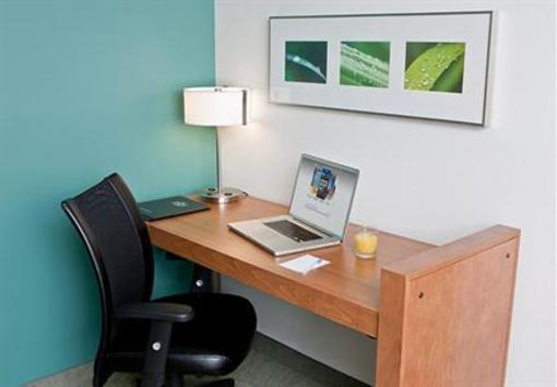 фото отеля SpringHill Suites Memphis East / Galleria