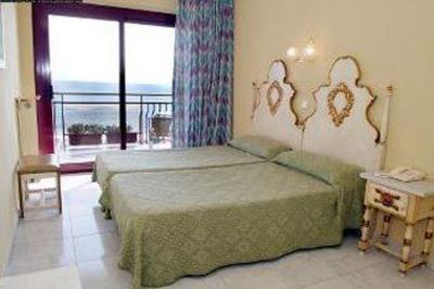 фото отеля Garbi Hotel Calella