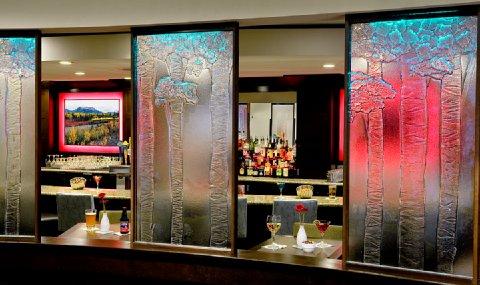 фото отеля Crowne Plaza Anchorage-Midtown