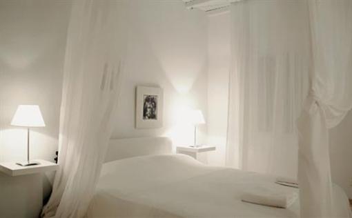 фото отеля Ostraco Suites
