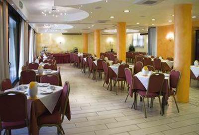 фото отеля Hotel Europa Desenzano del Garda