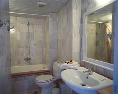 фото отеля Alantha Apartments Hotel