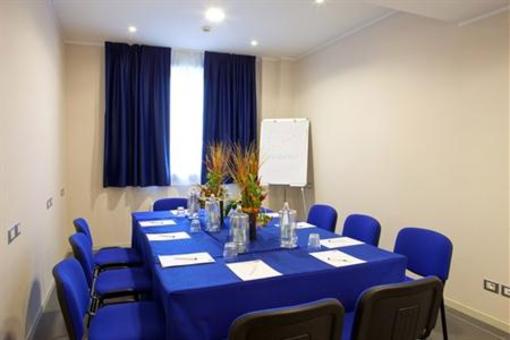 фото отеля Holiday Inn Express Reggio Emilia