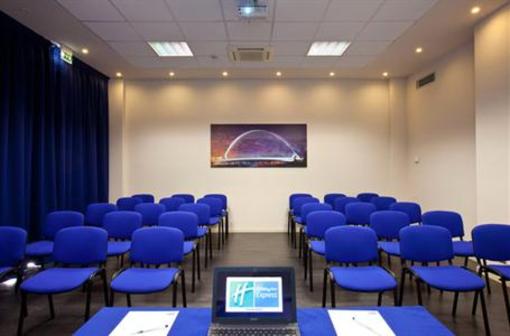 фото отеля Holiday Inn Express Reggio Emilia