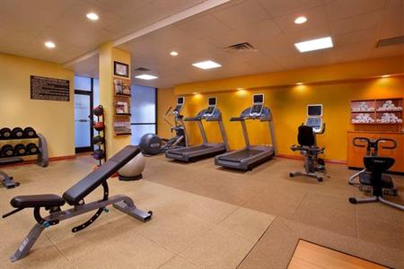 фото отеля Embassy Suites Hotel Greensboro Airport