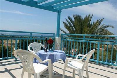фото отеля Sunny Hill Hotel Apartments Paphos