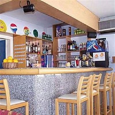 фото отеля Sunny Hill Hotel Apartments Paphos