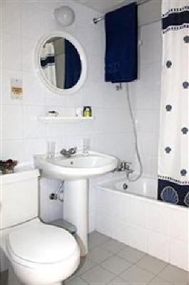 фото отеля Sunny Hill Hotel Apartments Paphos