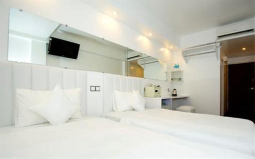 фото отеля Clover City Center Hotel