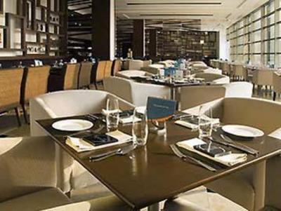 фото отеля Novotel Hyderabad Convention Centre