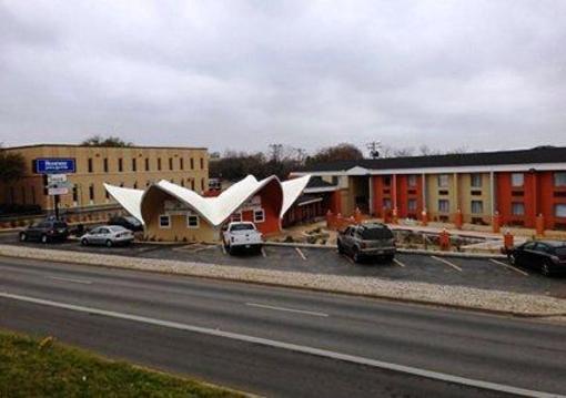 фото отеля Rodeway Inn And Suites Austin